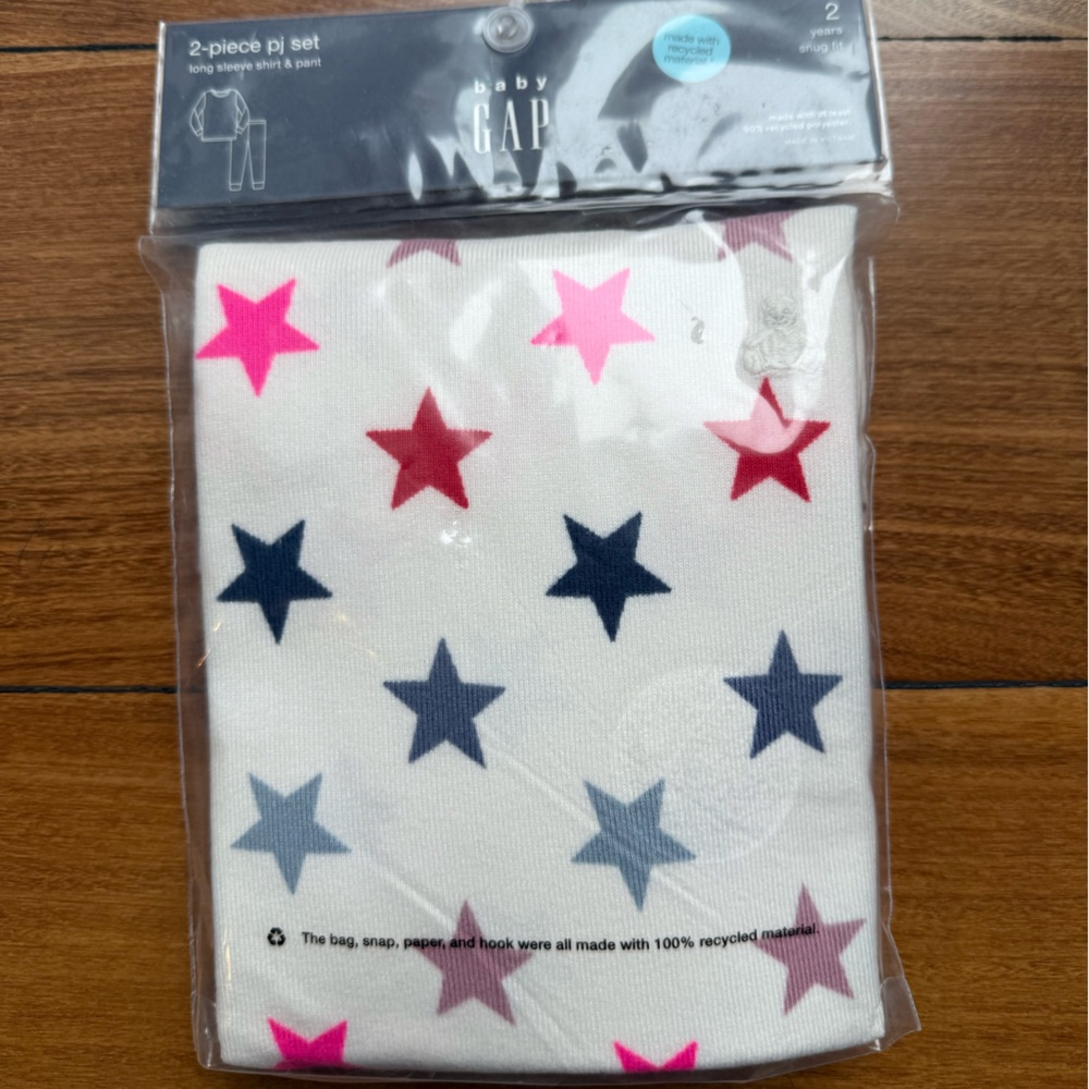 Baby Gap star pattern Pajama set